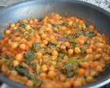 Foto del paso 4 de la receta: Garbanzos con sofrito
