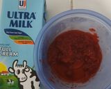 Foto langkah ke 1 dari resep Korean Strawberry Milk.