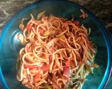 A picture of step 3 of Veg sizzler of sehezwan hakka noodles with sauteed vegetable.