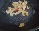 รูปขั้นตอนการทำที่ 2 ของ ผัดกุ้ง,หมูสับ,เห็ดหอม - คีโต
