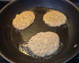 A picture of step 4 of Glutten-Free Pumpkin Flapjacks.