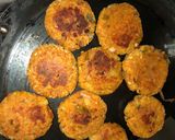 A picture of step 2 of Ragda patice.
