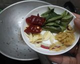 A picture of step 3 of Bombay chutney onion besan chutney.