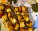 A picture of step 5 of Paneer tikka.