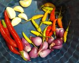 Foto langkah ke 1 dari resep Sambal Cumi.