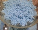 Foto langkah ke 4 dari resep Kue Putu Bunga Telang (dengan Cetakan).