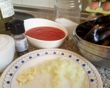 Foto del paso 1 de la receta: Mejillones con salsa de tomate
