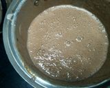 A picture of step 3 of Dates chocolate shake.