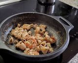 A picture of step 11 of Calamari with Shrimp in Garlic Sauce.