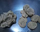 A picture of step 3 of Masala Mathri.