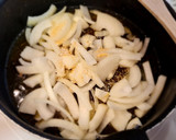 Foto del paso 3 de la receta: Carrilleras en salsa de calabaza y setas