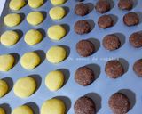Une image de l'étape 8 de Boules Chocolat et Vanille Fourrées au Chocolat ☕🍫.