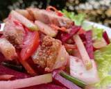 ยำบีทรูท ฟักแม้วหมูกรอบ Beetroot Chayote Crispy Pork Spicy Salad วิธีทำสูตร 4 รูป