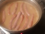 Salchichas con cebolla