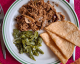 Foto del paso 5 de la receta: Pollo deshebrado con chile ancho