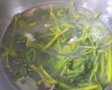 Hình bước làm 1 của món Canh rau khoai lang nấu ngao hoa