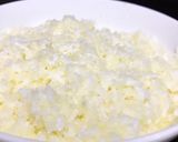 A picture of step 1 of Shaking Beef Fried Rice (Cơm Bò Lúc Lắc).