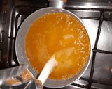 A picture of step 3 of Mango Trifle.