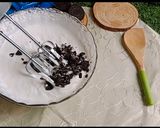 A picture of step 5 of Oreo Cake.