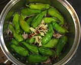Foto del paso 7 de la receta: Guiso de pimientos de padrón