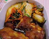 Hình bước làm 1 của món Hộp Cơm Vui Vẻ 7:(Sườn non nướng kèm kim chi,canh bí...)