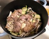 櫛瓜雞肉佐小米(鑄鐵鍋版)的食譜步驟4照片