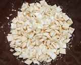A picture of step 1 of Cheesling Bhel.