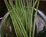 Foto del paso 1 de la receta 22. Revuelto de espárragos y champiñones
