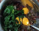 Foto del paso 3 de la receta: Tortilla de beterraga y espinaca