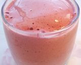 A picture of step 2 of Strawberry Banana Smoothie.