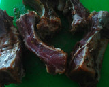 Foto del paso 2 de la receta: Patatas con costillas adobadas y setas de cardo