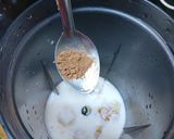 A picture of step 2 of Coffee Banana Oats Smoothie.