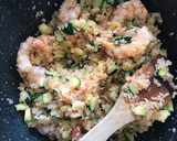 Foto del paso 6 de la receta: Risotto de calabacín y langostinos