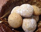 A picture of step 6 of 'Russian' Cookies.