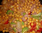 Foto del paso 5 de la receta: Ensalada semi fría de garbanzos