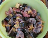 Foto langkah ke 1 dari resep Ikan Belut Bumbu Kuning.
