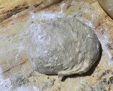 Foto del paso 13 de la receta: Coca de San Juan con albaricoques y almendras
