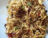 A picture of step 5 of Cheese fried maggi.