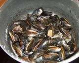 Foto del paso 1 de la receta Arroz cremoso con Coquille St. Jacques (pequeñas vieiras) y caldo de mejillones