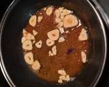 Foto del paso 1 de la receta: Gulas al ajillo