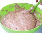 Foto langkah ke 3 dari resep Brownies Kukus Keju.