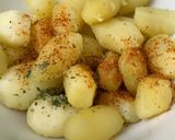 Une image de l'étape 1 de Pomme de terre grenaille🍀🥬 saveur d’été 🧄🫒🥔.