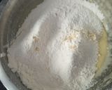 A picture of step 3 of Choco chip muffins.
