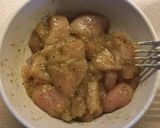 A picture of step 2 of Garlic-herb chicken breasts (cesnakovo-bylinkové kuracie prsia).