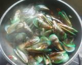 Foto langkah ke 3 dari resep Kerang hijau saos tiram.