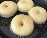 Foto langkah ke 3 dari resep Donat empuk.