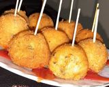 A picture of step 6 of Potatoes lollipops 🥔🥔🥔.