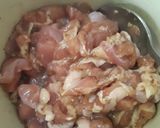 รูปขั้นตอนการทำที่ 1 ของ ไก่ผัดน้ำพริกปลาร้า ผักเชียงดา & ไชยา ริมรั้ว #upcycle no. 1