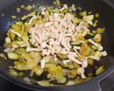 A picture of step 1 of Spanish omelette with sweet potato.