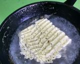 Foto langkah ke 1 dari resep Omelete mie.